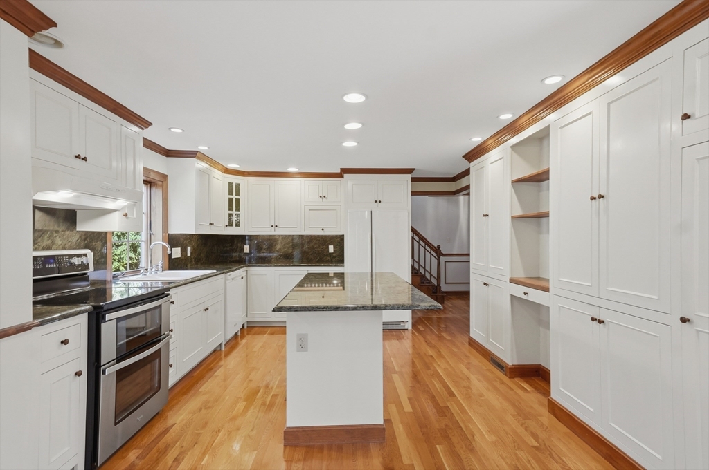 21 Greentree Lane, Newbury, MA Photo #10