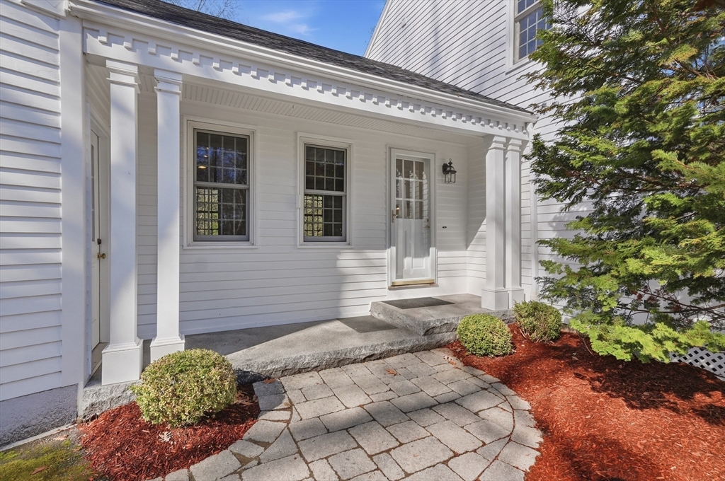 21 Greentree Lane, Newbury, MA Photo #3