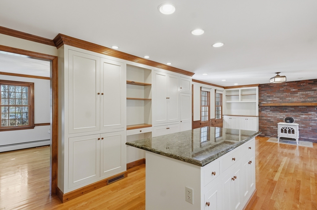 21 Greentree Lane, Newbury, MA Photo #12