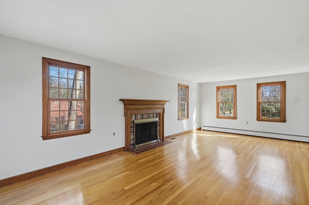 21 Greentree Lane, Newbury, MA Photo #15