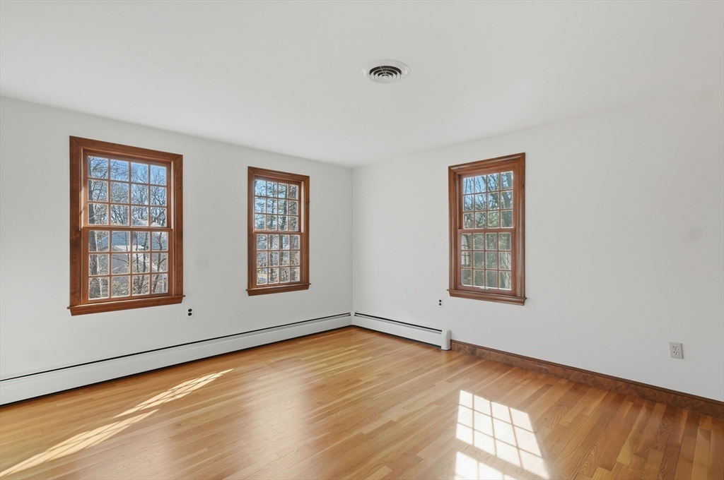 21 Greentree Lane, Newbury, MA Photo #24