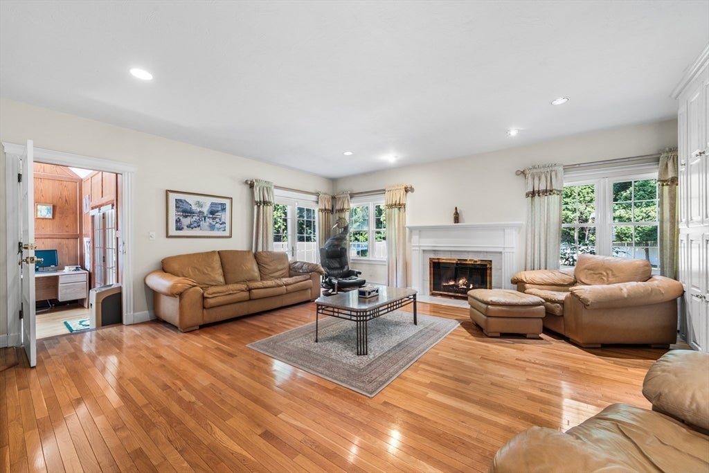 17 Old Landing Rd, Pembroke, MA, 17 Old Landing Rd, Pembroke, MA Photo #15
