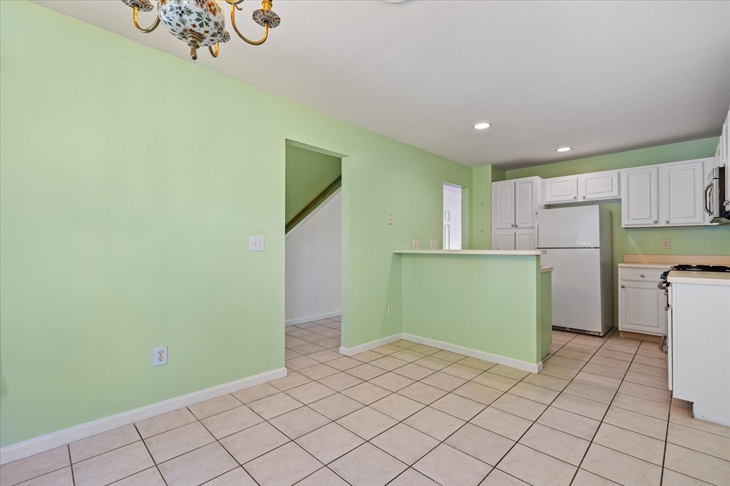 9 Edward Drive 9