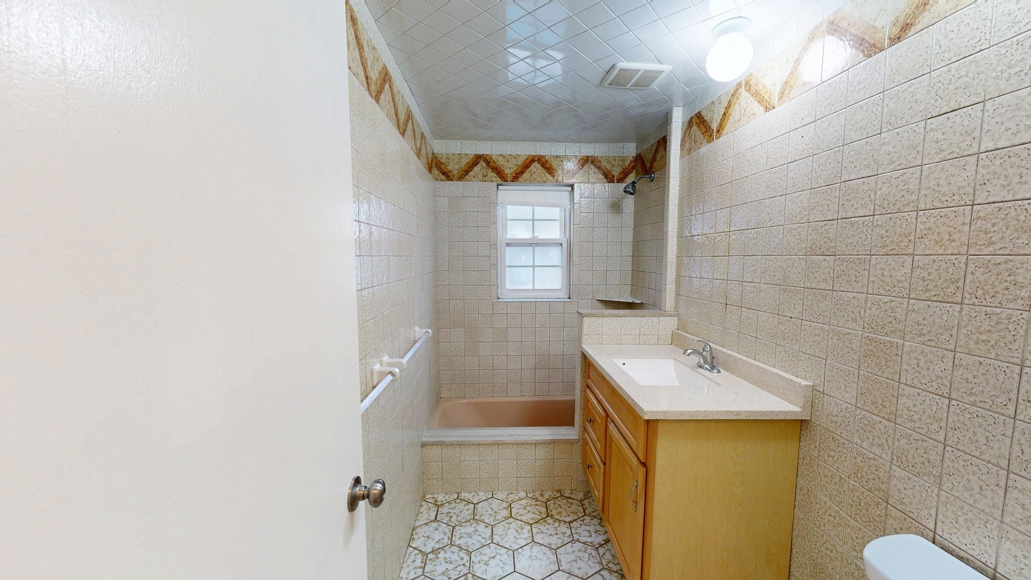 27-2 Arlington Road #3, Woburn, MA, 27-2 Arlington Road #3, Woburn, MA Photo #6