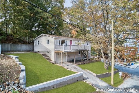 199 Roberts Street Woonsocket RI 02895