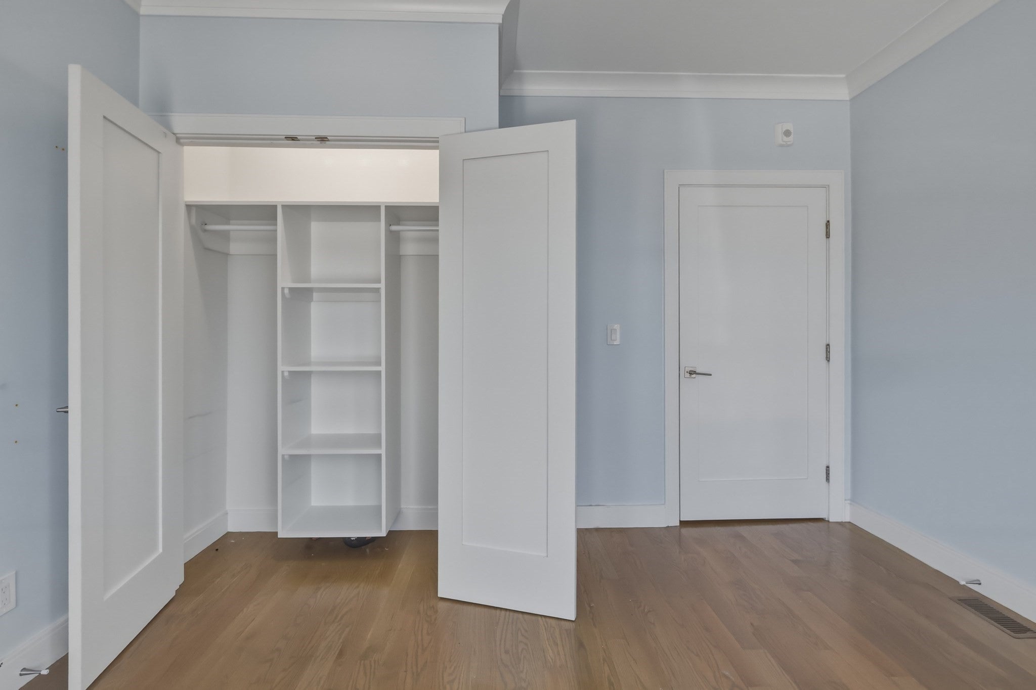 134 Chelsea St #2, Boston, MA Photo #11