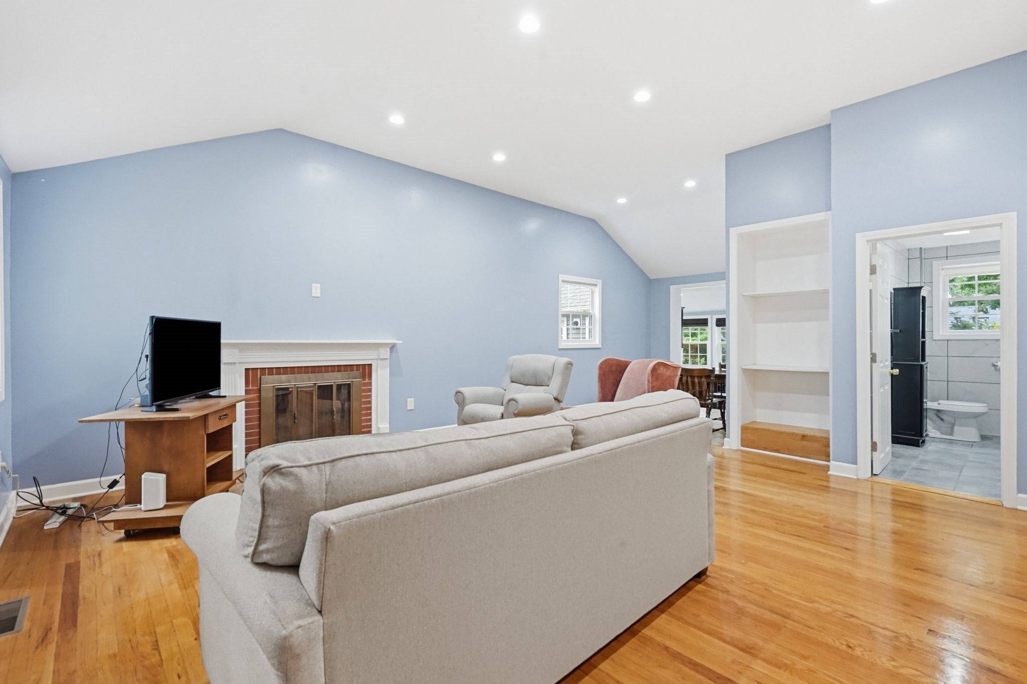 43 Pine Acre Rd, Springfield, MA, 43 Pine Acre Rd, Springfield, MA Photo #9