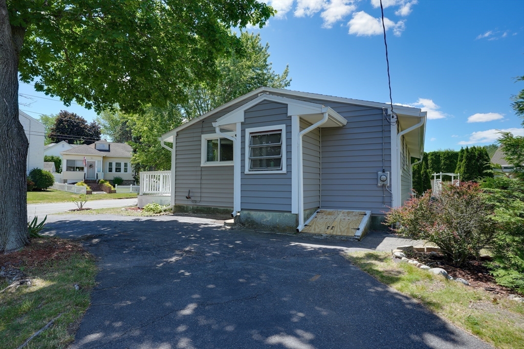 15 Jefferson Ave