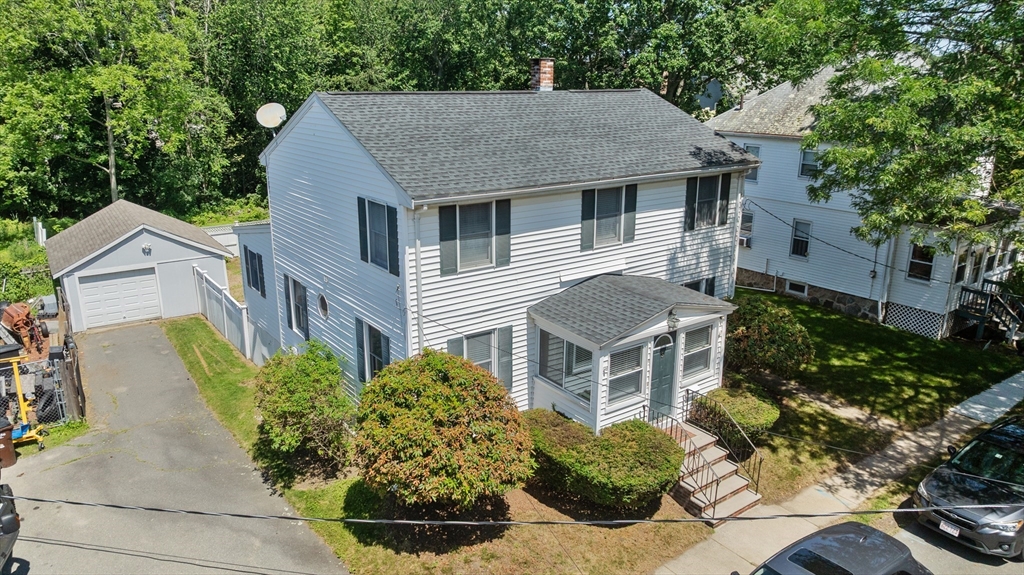 3 Winnegance Ave