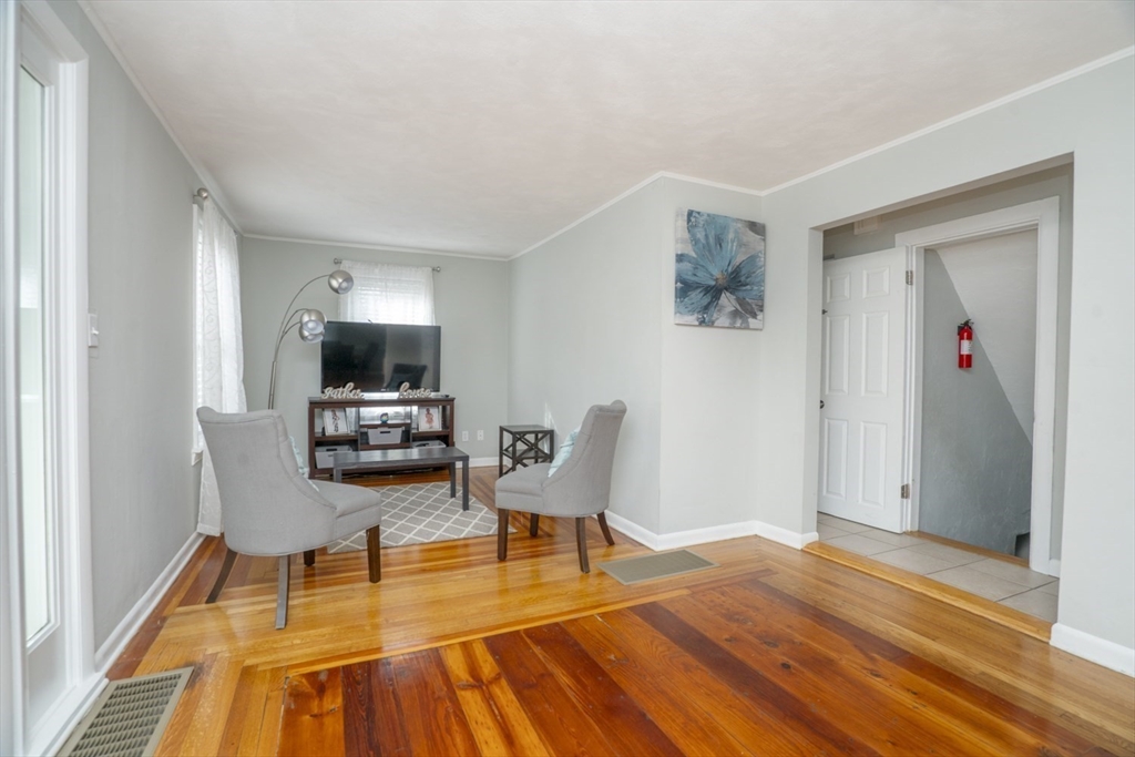 3 Winnegance Ave