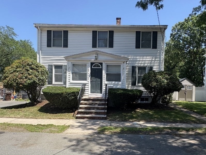 3 Winnegance Ave