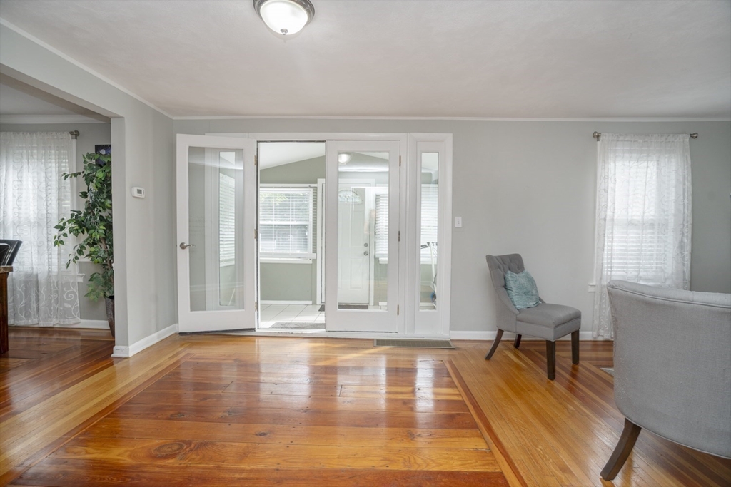 3 Winnegance Ave