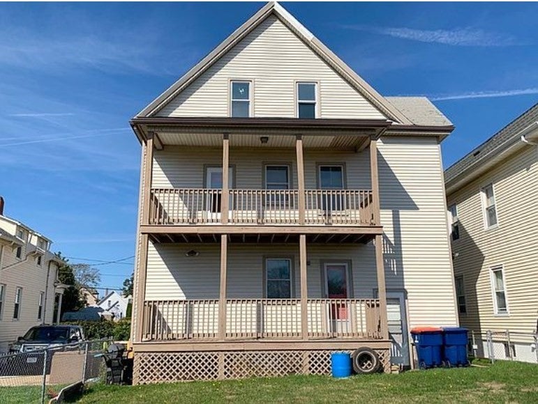 6 Sears St, New Bedford, MA Photo #2