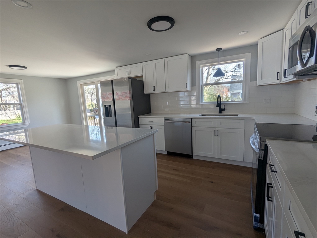 49 Captain Besse Rd