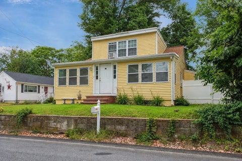 Photo of 100 Mascuppic Trail, Tyngsborough, MA 01879 (MLS # 73593003)