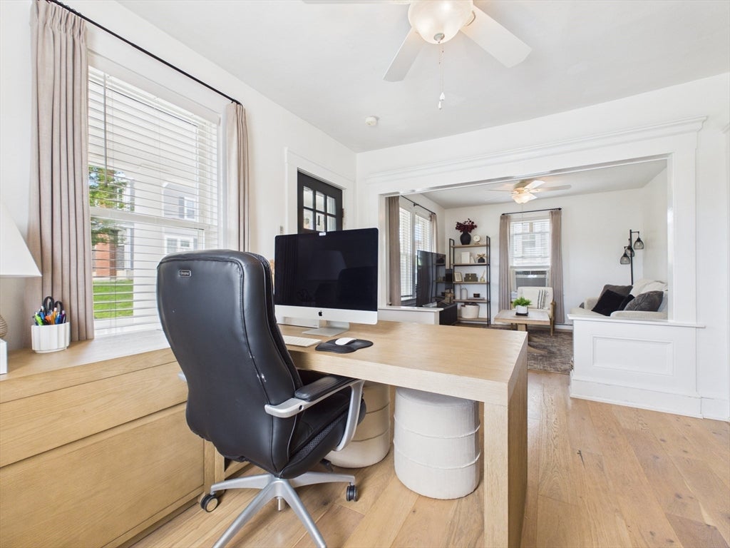 36 Bellevue Ave, North Smithfield, RI Photo #8