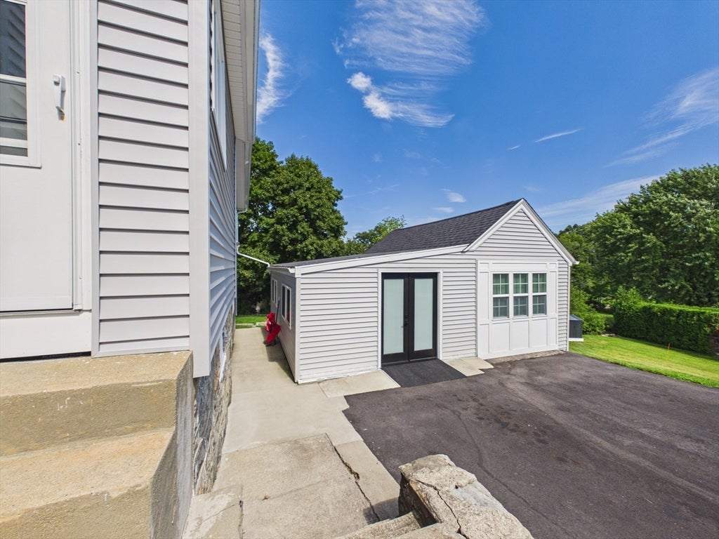 36 Bellevue Ave, North Smithfield, RI Photo #34