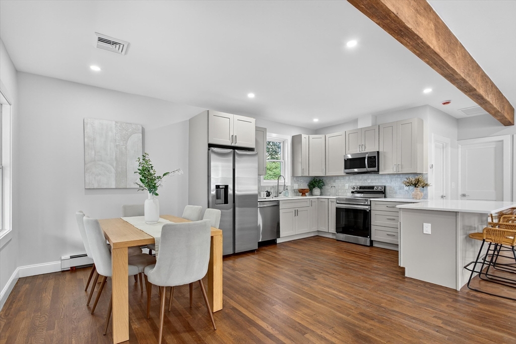 16 Woodland Rd