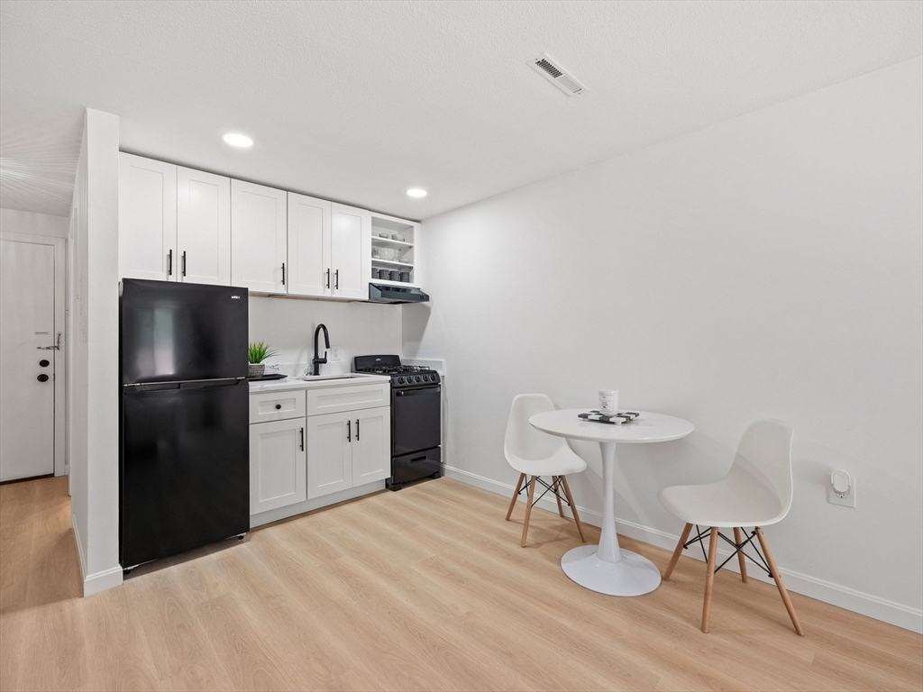 2 Greenbriar Dr 103