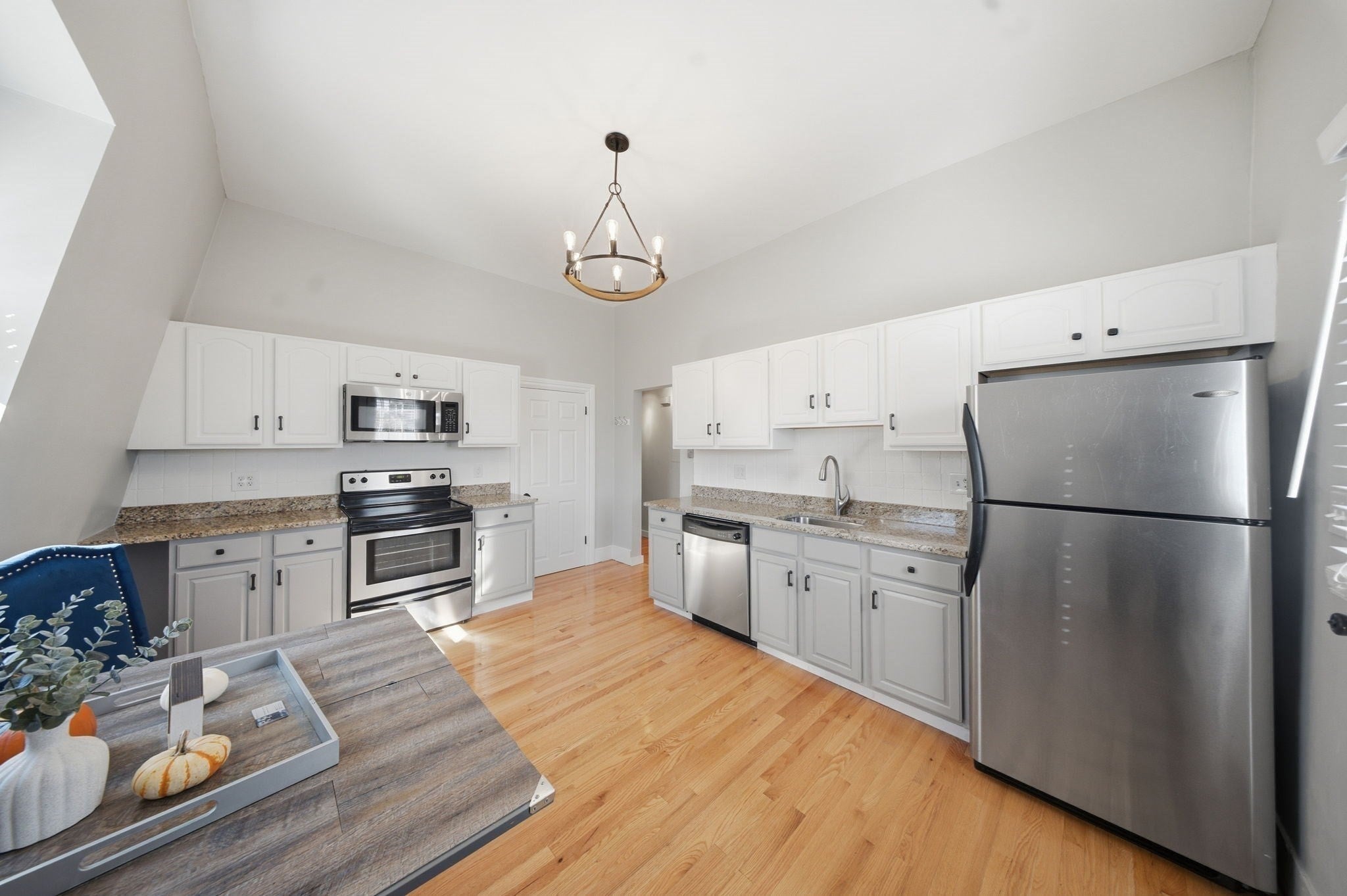 26 Lincoln St 6