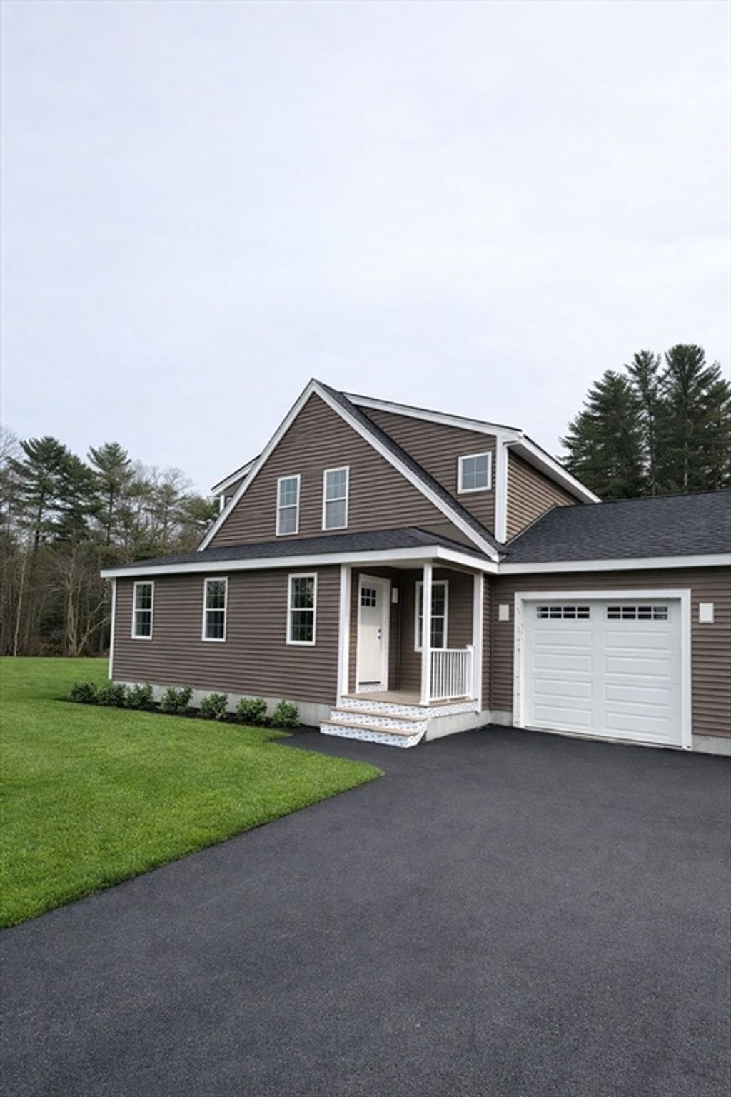 Photo of 21 Kashmir's Way #21, Middleboro, MA 02346 (MLS # 73503204)