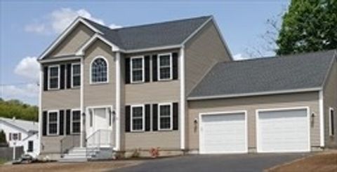 47 Carolyn St Leominster MA 01453