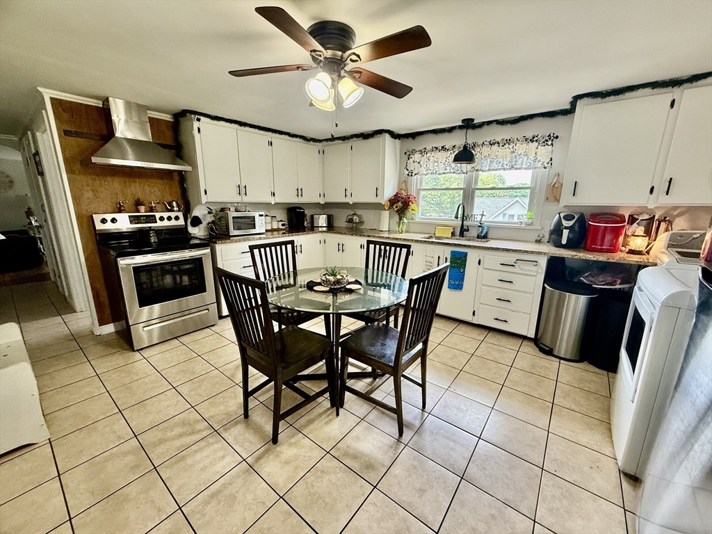 21 Langlois Ave 2