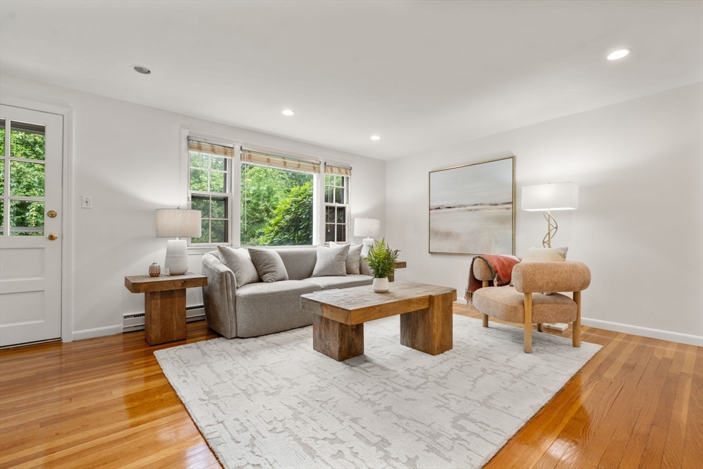 60 Lake St I