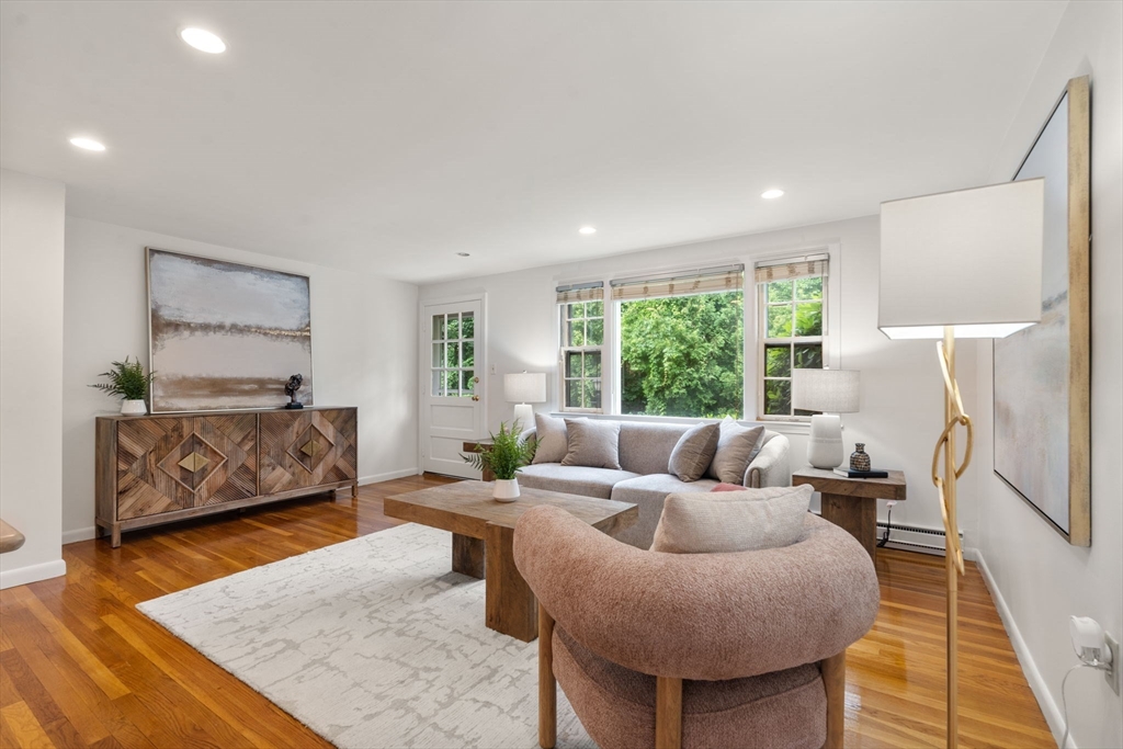 60 Lake St I