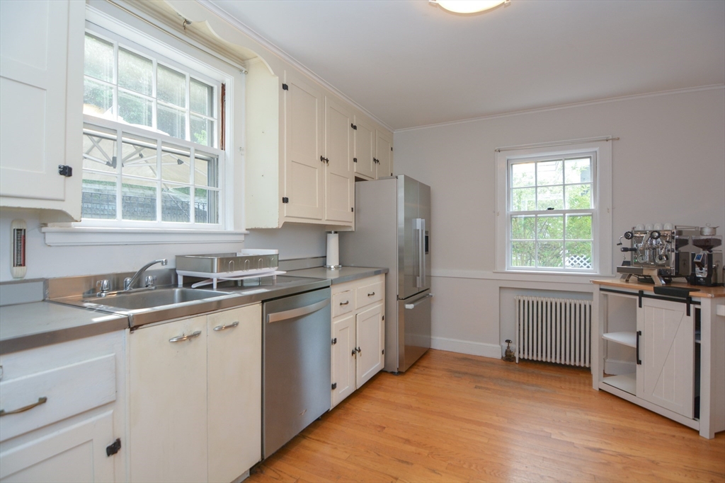 10 Radcliffe Rd