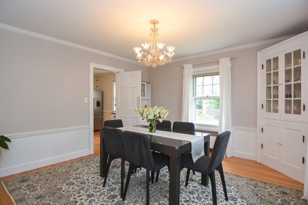 10 Radcliffe Rd