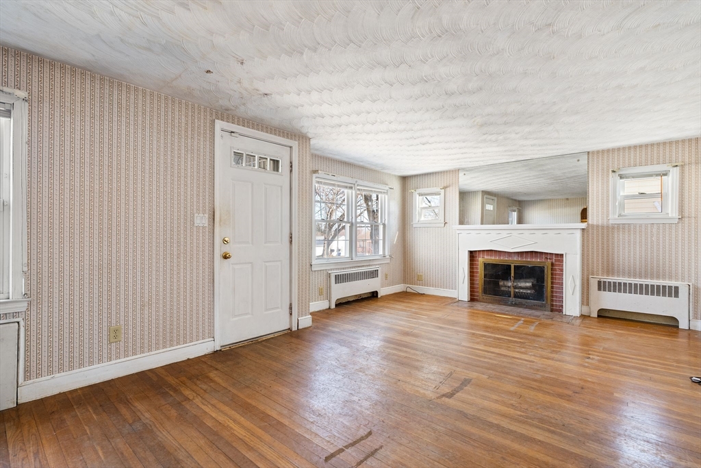 14 Hillside Road