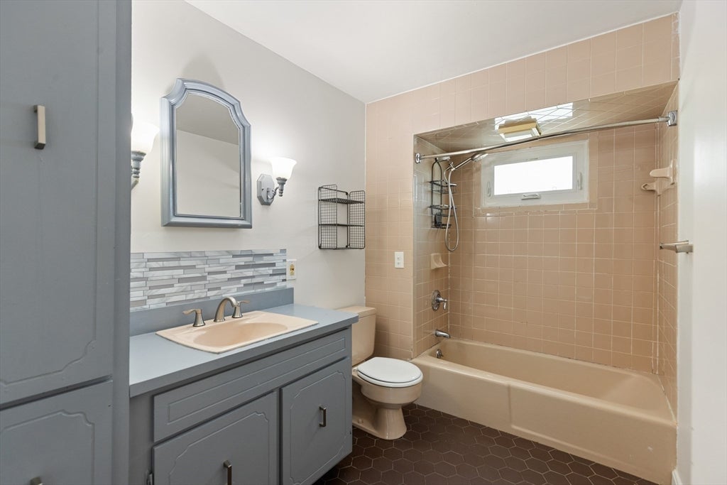 22 Clyde St, Somerville, MA, 22 Clyde St, Somerville, MA Photo #18