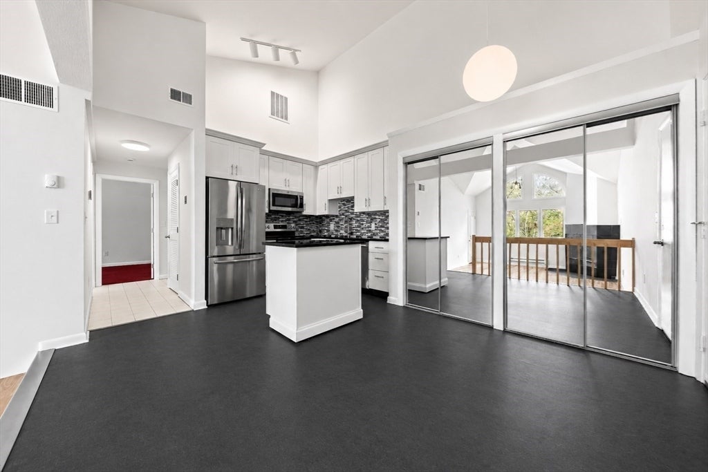 30 Chapman St 304