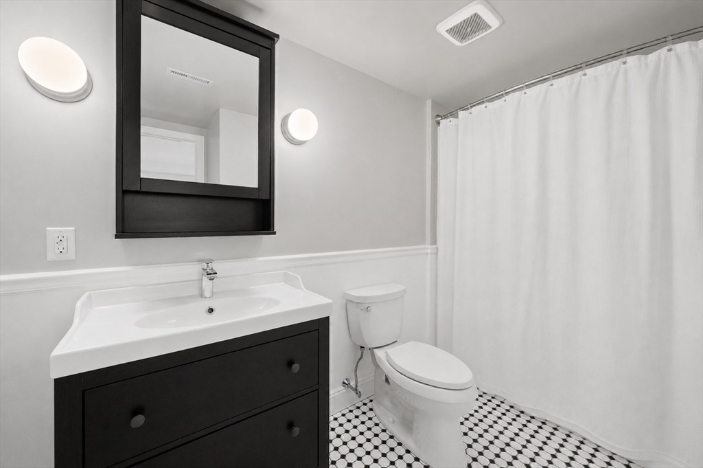 30 Chapman St 304