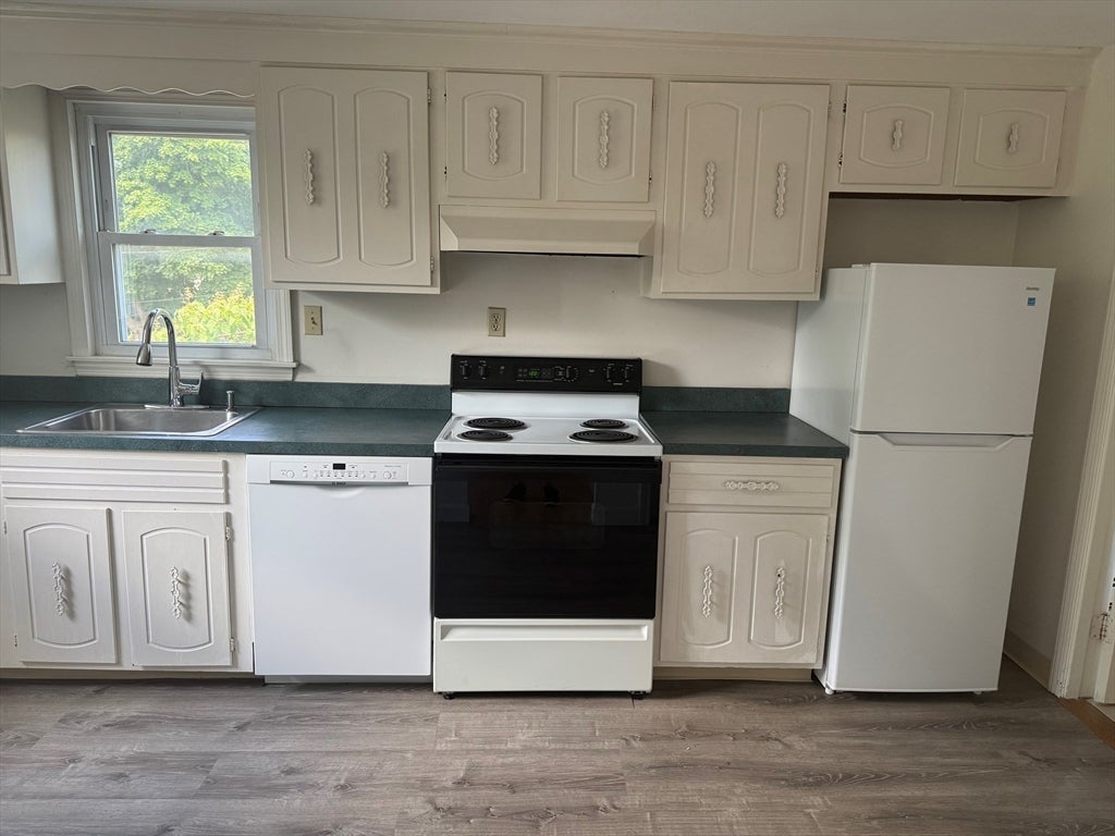 9 Hillside Avenue 3