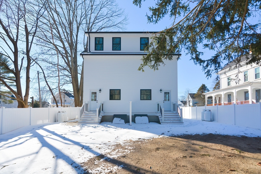 39 Chandler Ave A