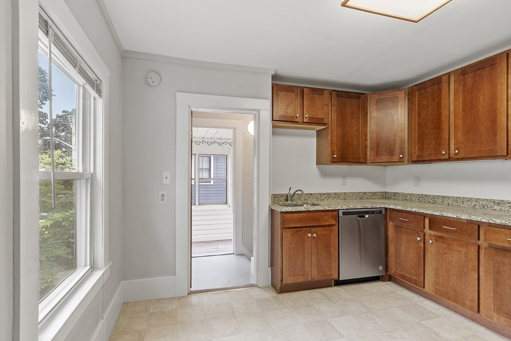 93 Upham Street 2