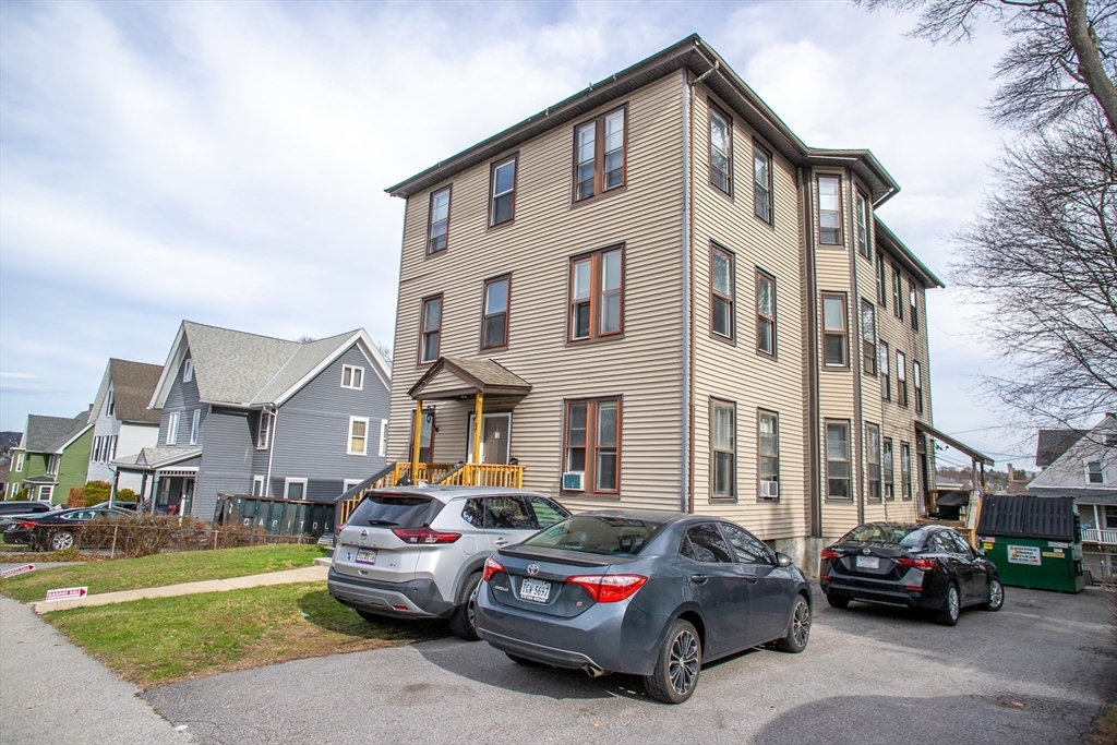 73 Green Hill Pkwy