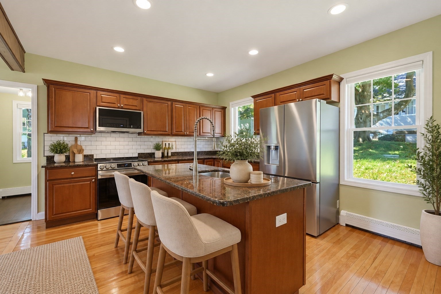 23 Tallawanda Dr, Worcester, MA Photo #7