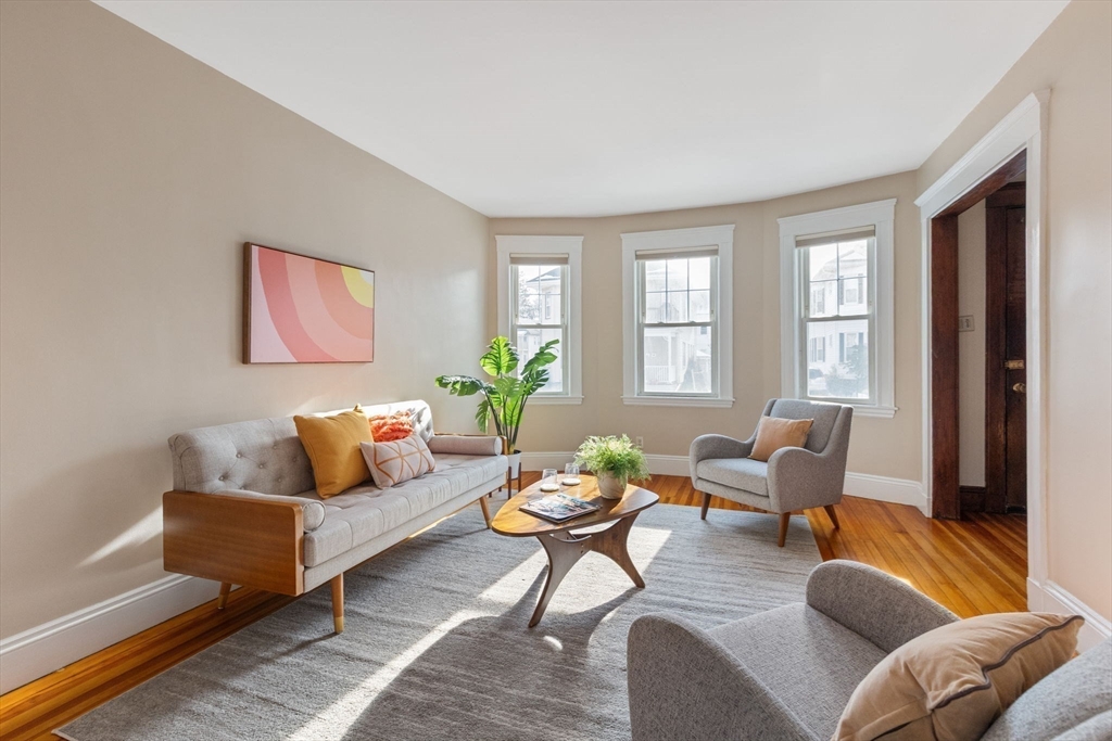 Boston, Massachusetts 02131, United States, 4 Bedrooms Bedrooms, ,2 BathroomsBathrooms,Residential,Active,77926