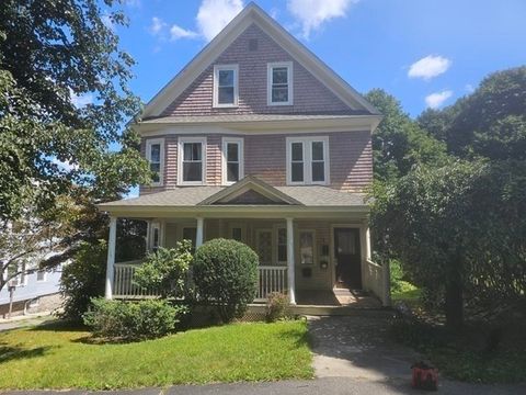 7 Kensington Road Worcester MA 01602
