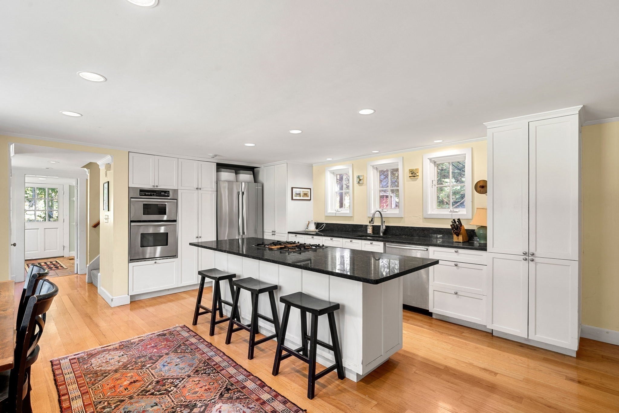 Photo of 2 Sandy Pond Rd, Lincoln, MA