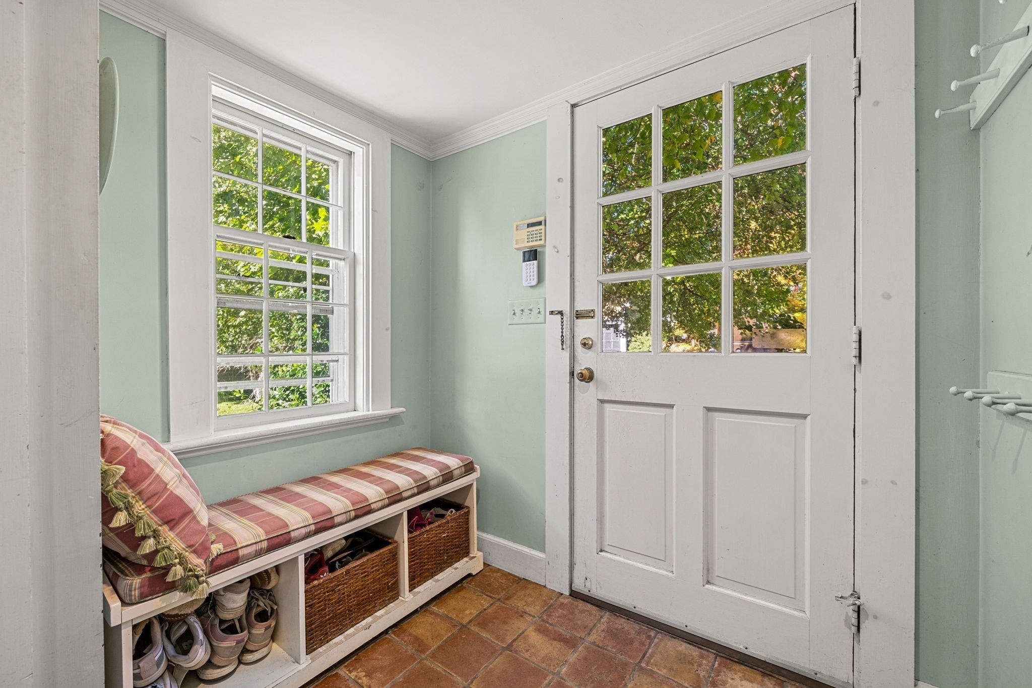 2 Sandy Pond Rd
