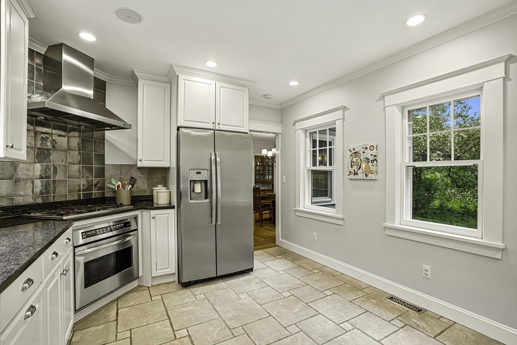 26 Leach Ln