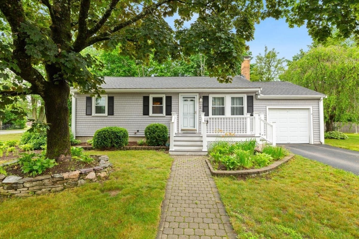 2 Margaret Rd