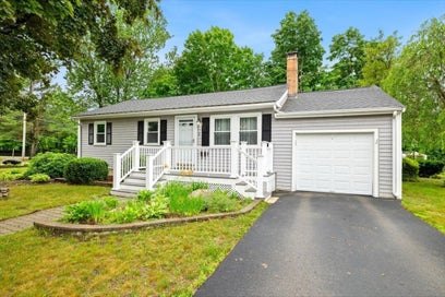2 Margaret Rd Foxboro MA 02035