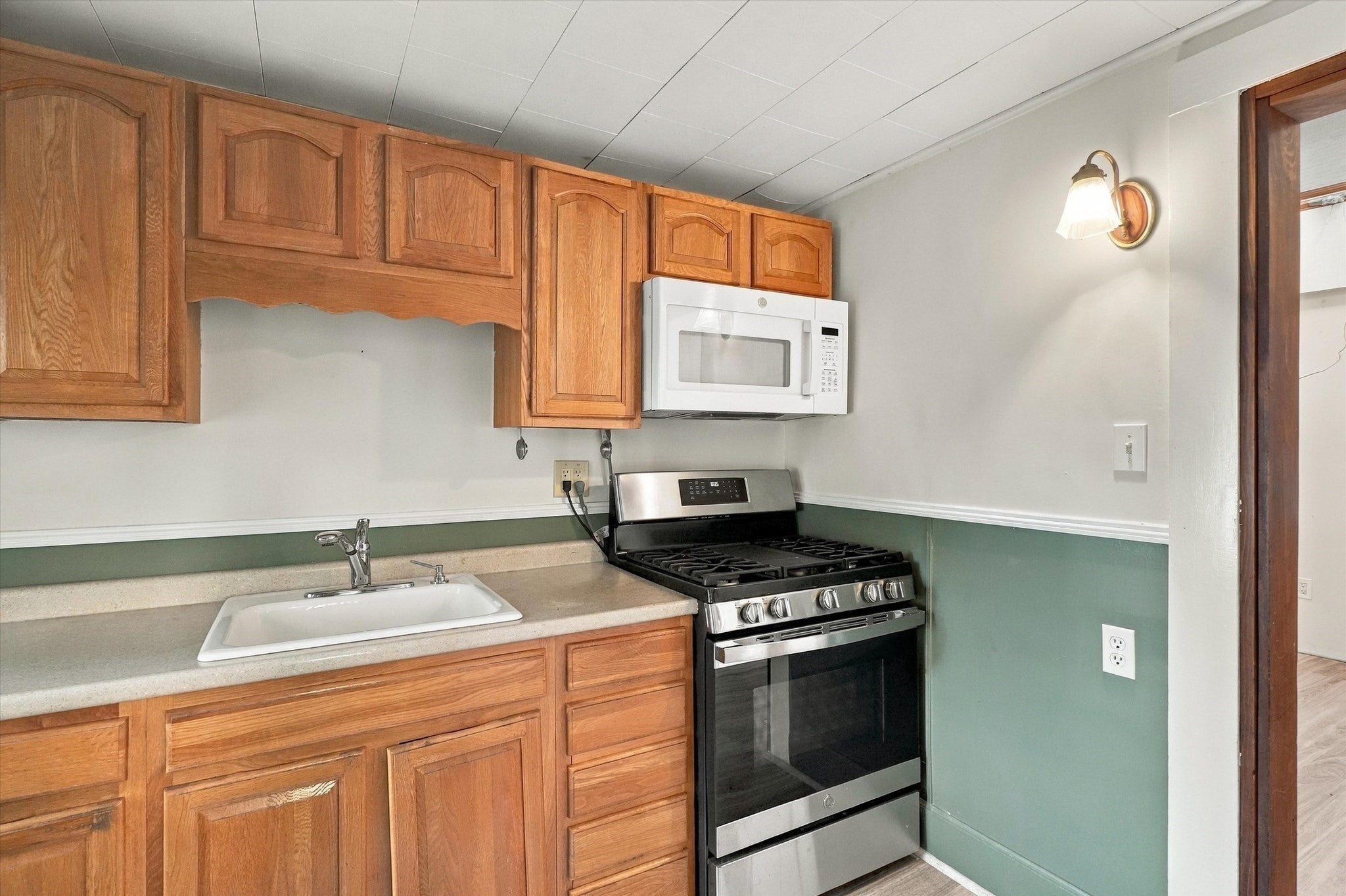 189 Western Ave, Gloucester, MA Photo #15