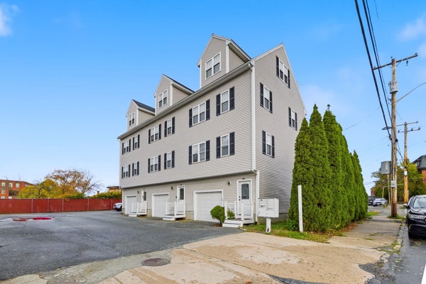 124 LOCUST ST # 124, HAVERHILL, MA 01830 - Image 7ba6bb89b188b99acb501087a6b09e4e/3327261925