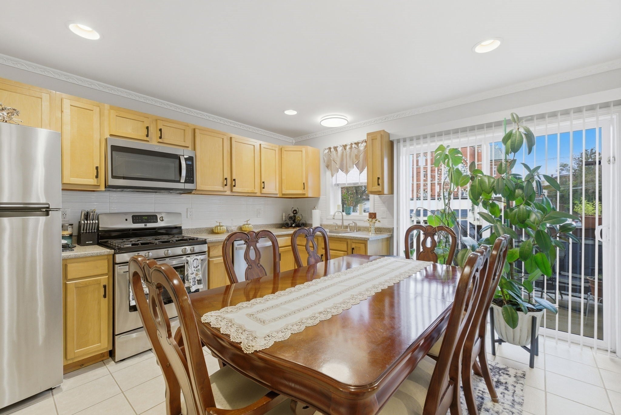124 Locust St #124, Haverhill, MA, 124 Locust St #124, Haverhill, MA Photo #4